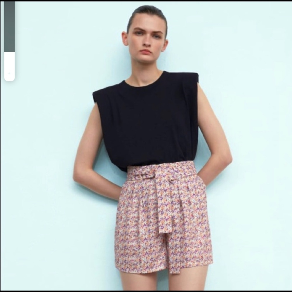 NWT ZARA Printed Paperbag Shorts XS